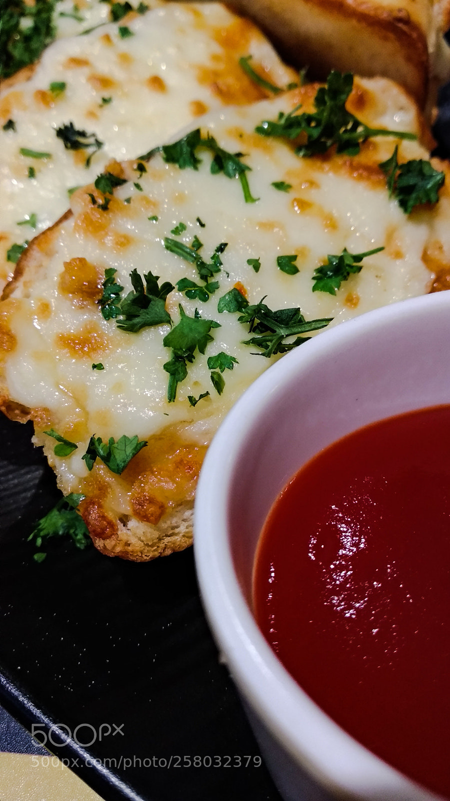 Xiaomi Mi A1 sample photo. Cheese garlic bread photography