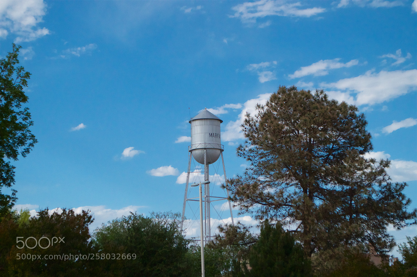 Nikon D3200 sample photo. Marfa water tower photography