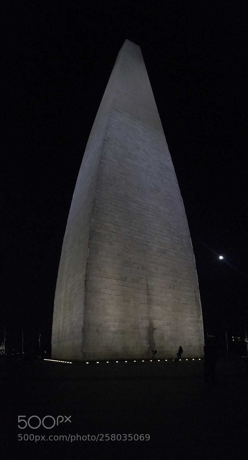 Apple iPhone 6s Plus sample photo. Washington monument (vertical panoramic) photography