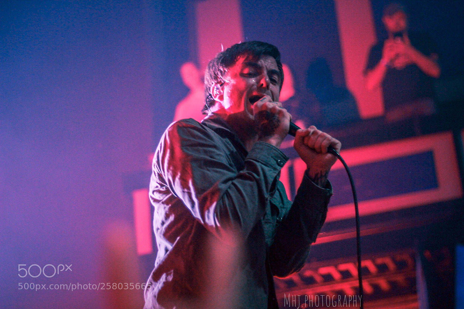 Canon EOS 550D (EOS Rebel T2i / EOS Kiss X4) sample photo. Anthony green of circa photography