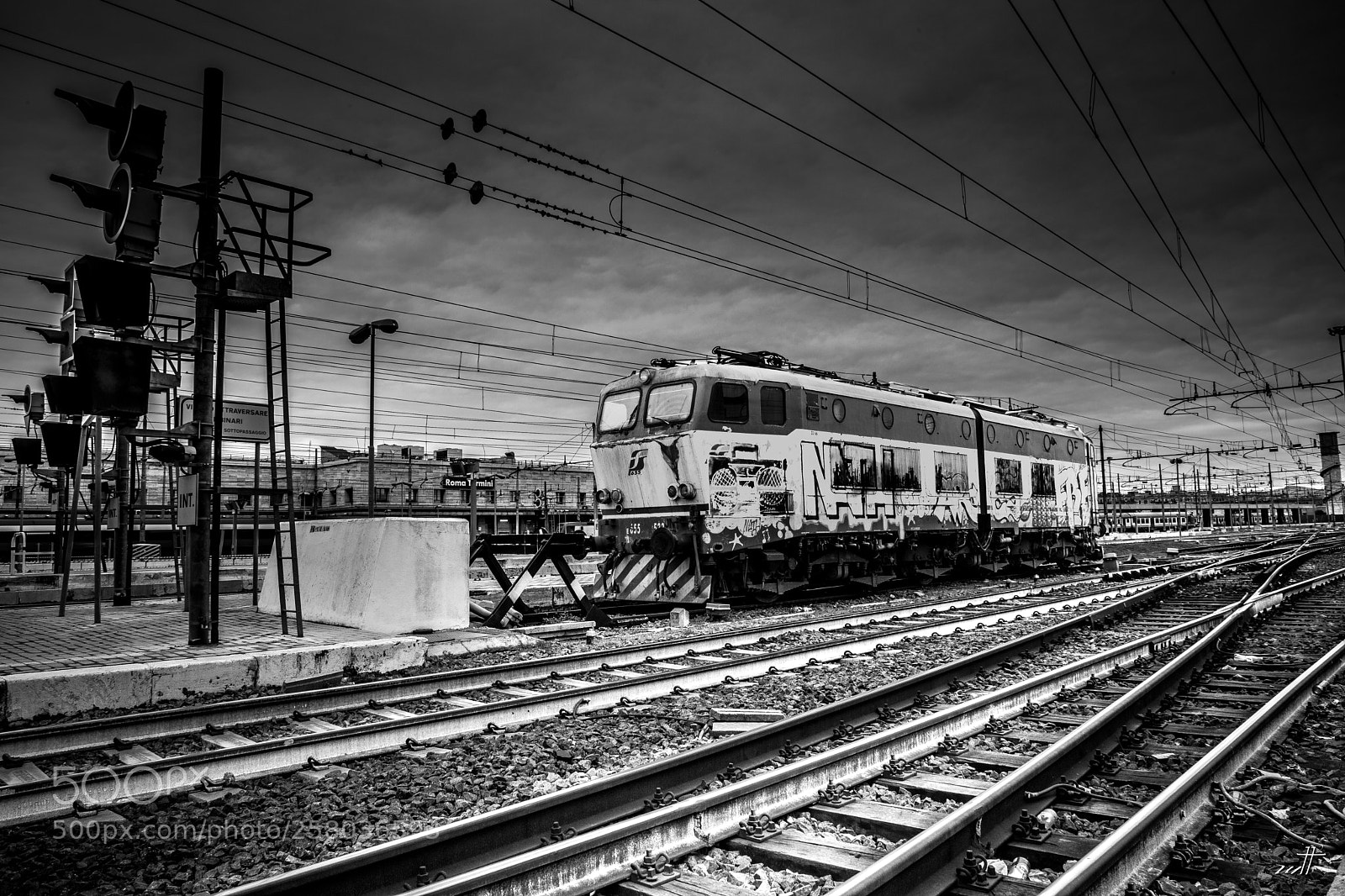 Canon EOS 6D Mark II sample photo. Train photography