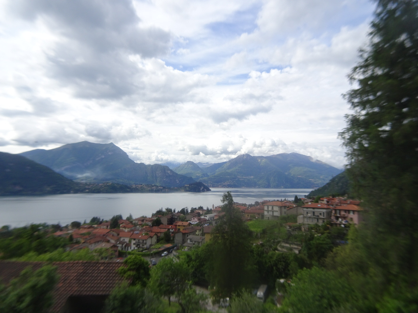 Sony Cyber-shot DSC-HX80 sample photo. Vista verso bellagio photography