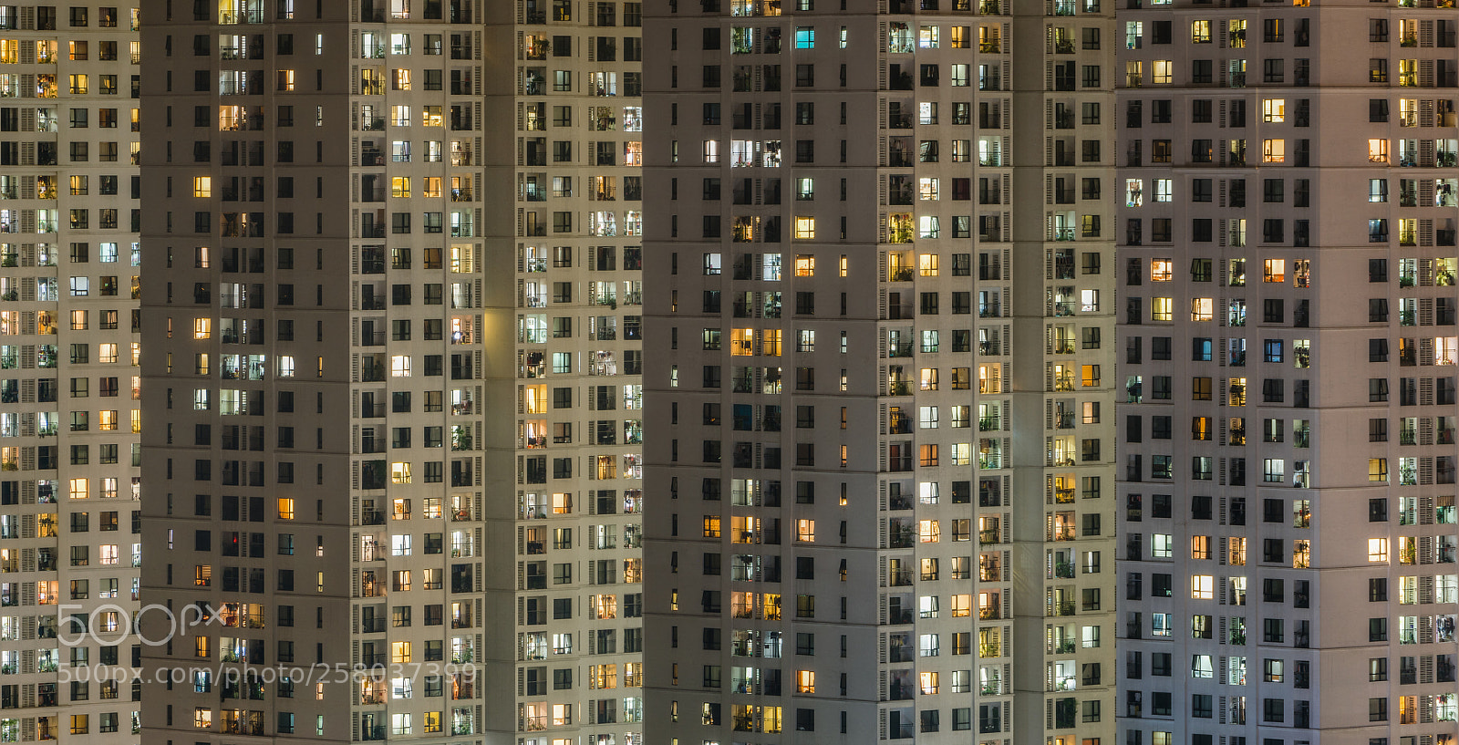 Sony a7R II sample photo. Hanoi 28 ( windows) photography