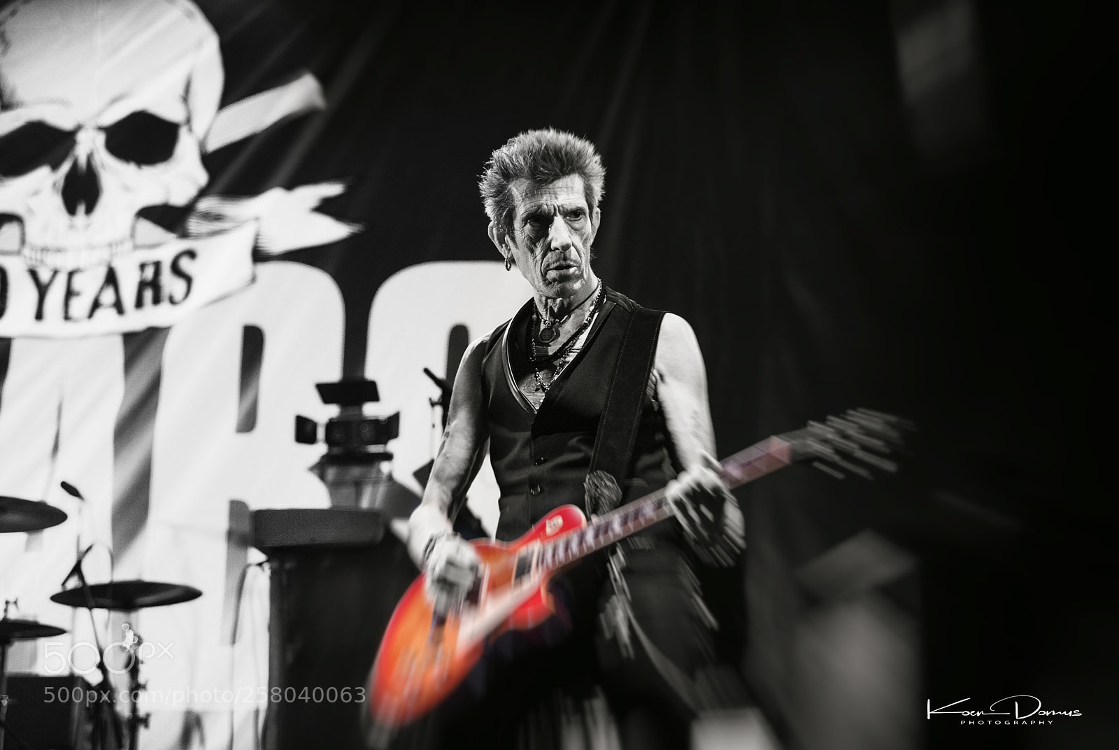 Canon EOS 5D Mark II sample photo. Willy willy belgian guitarist photography