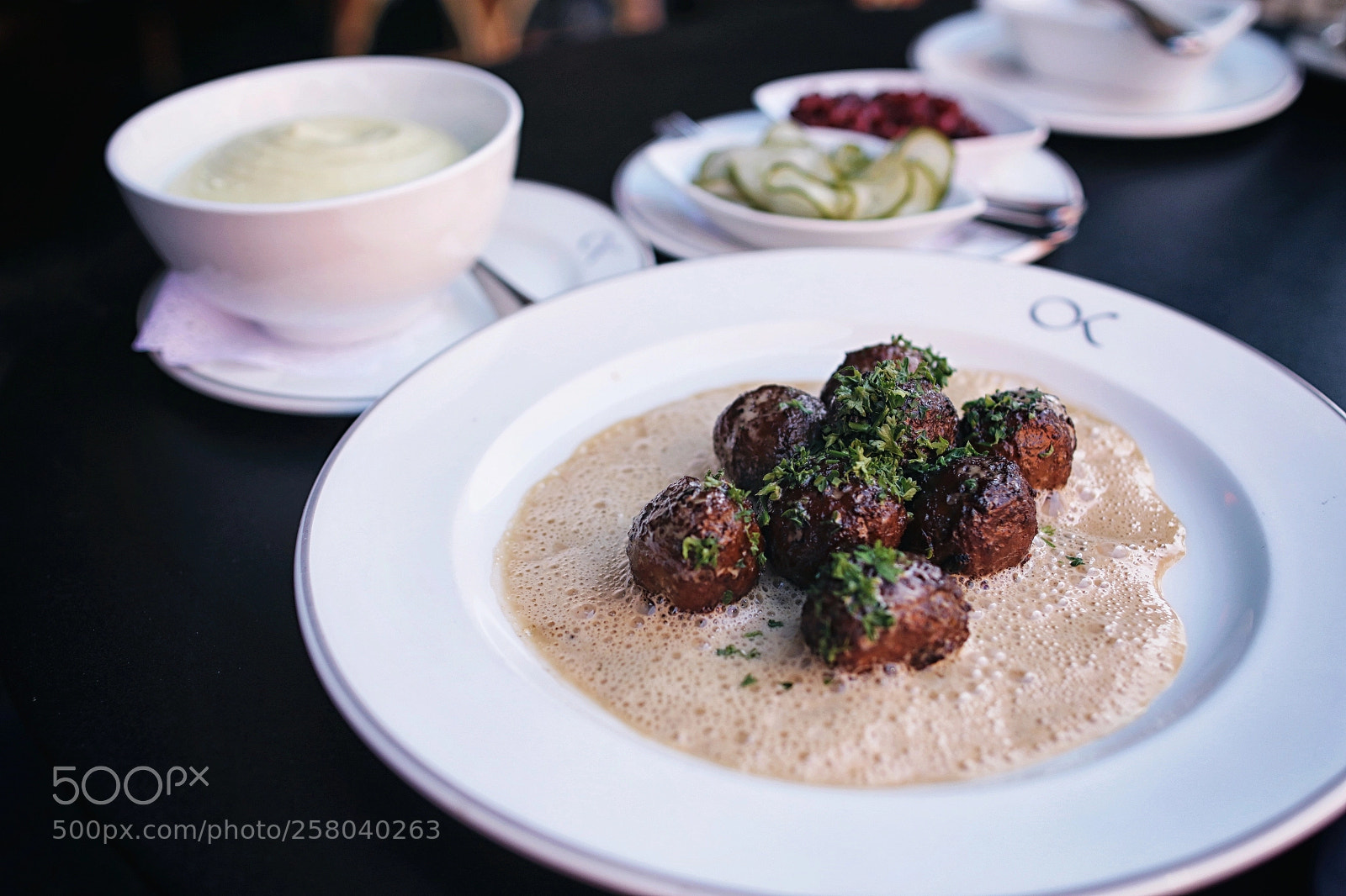 Canon EOS 7D Mark II sample photo. Img photography