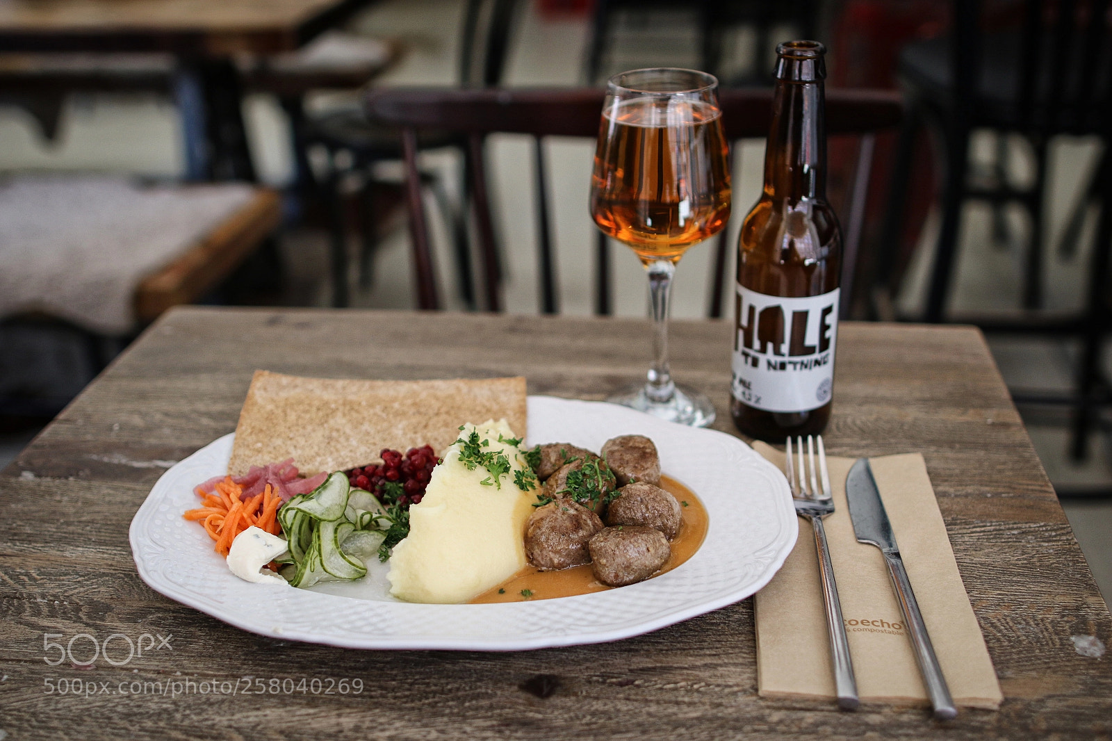 Canon EOS 7D Mark II sample photo. Img photography
