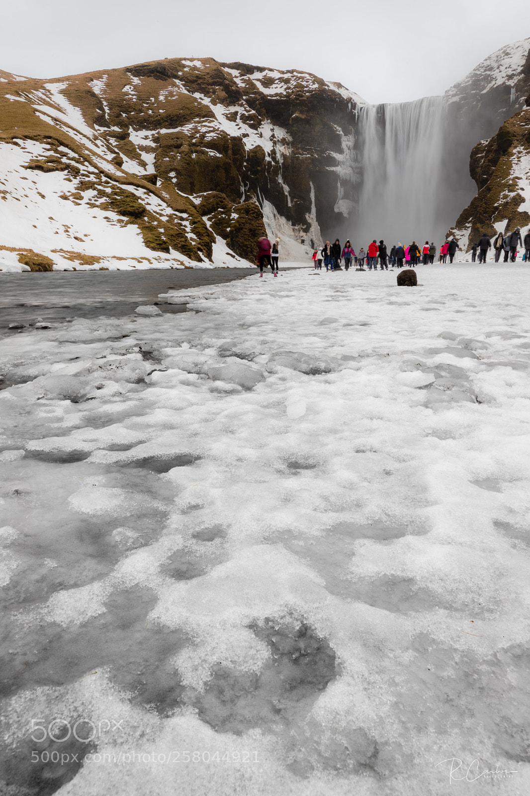 Canon EOS 6D Mark II sample photo. Cold skogafoss photography