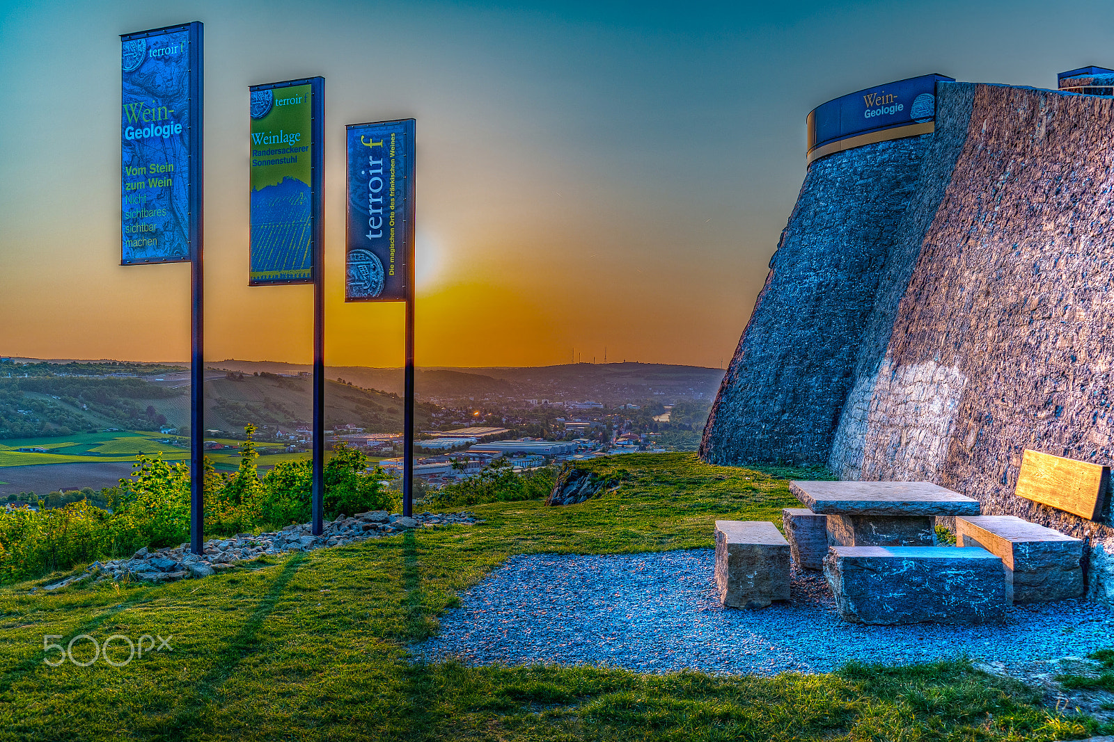 Samsung NX30 sample photo. Sunset over the main valley photography