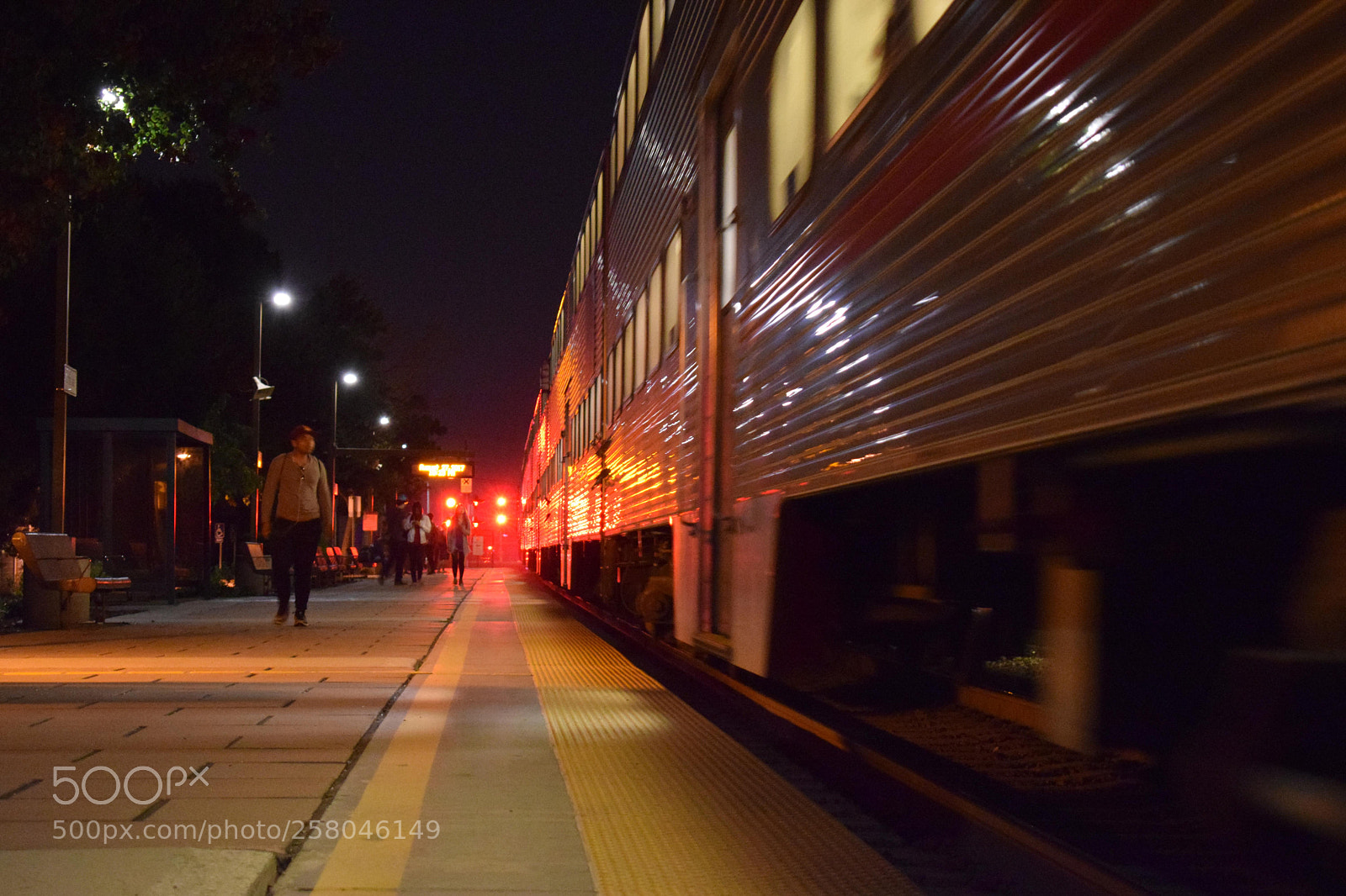 Nikon D5300 sample photo. Arrival photography