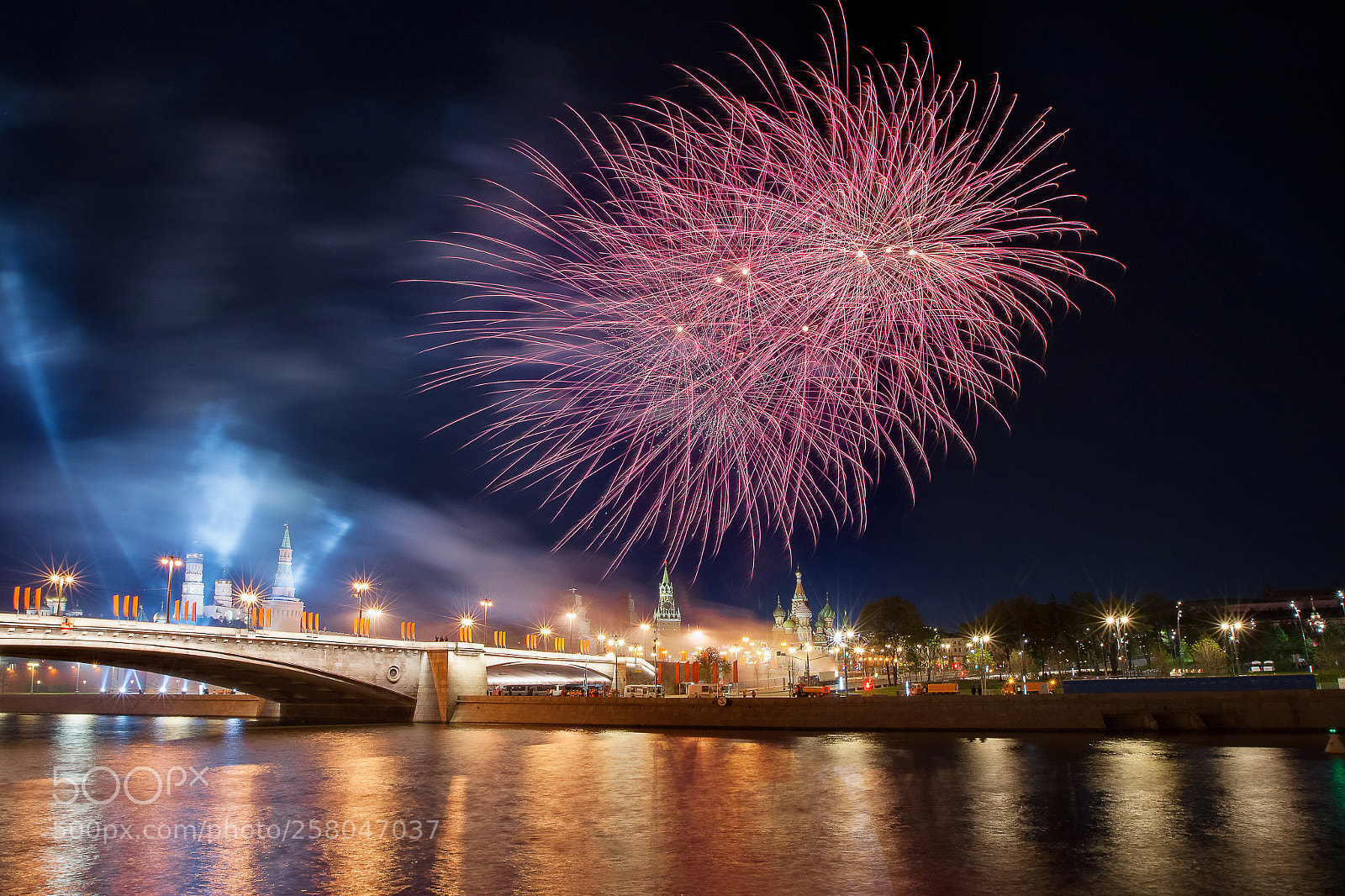 Canon EOS 5D Mark II sample photo. Салют на 9 мая photography