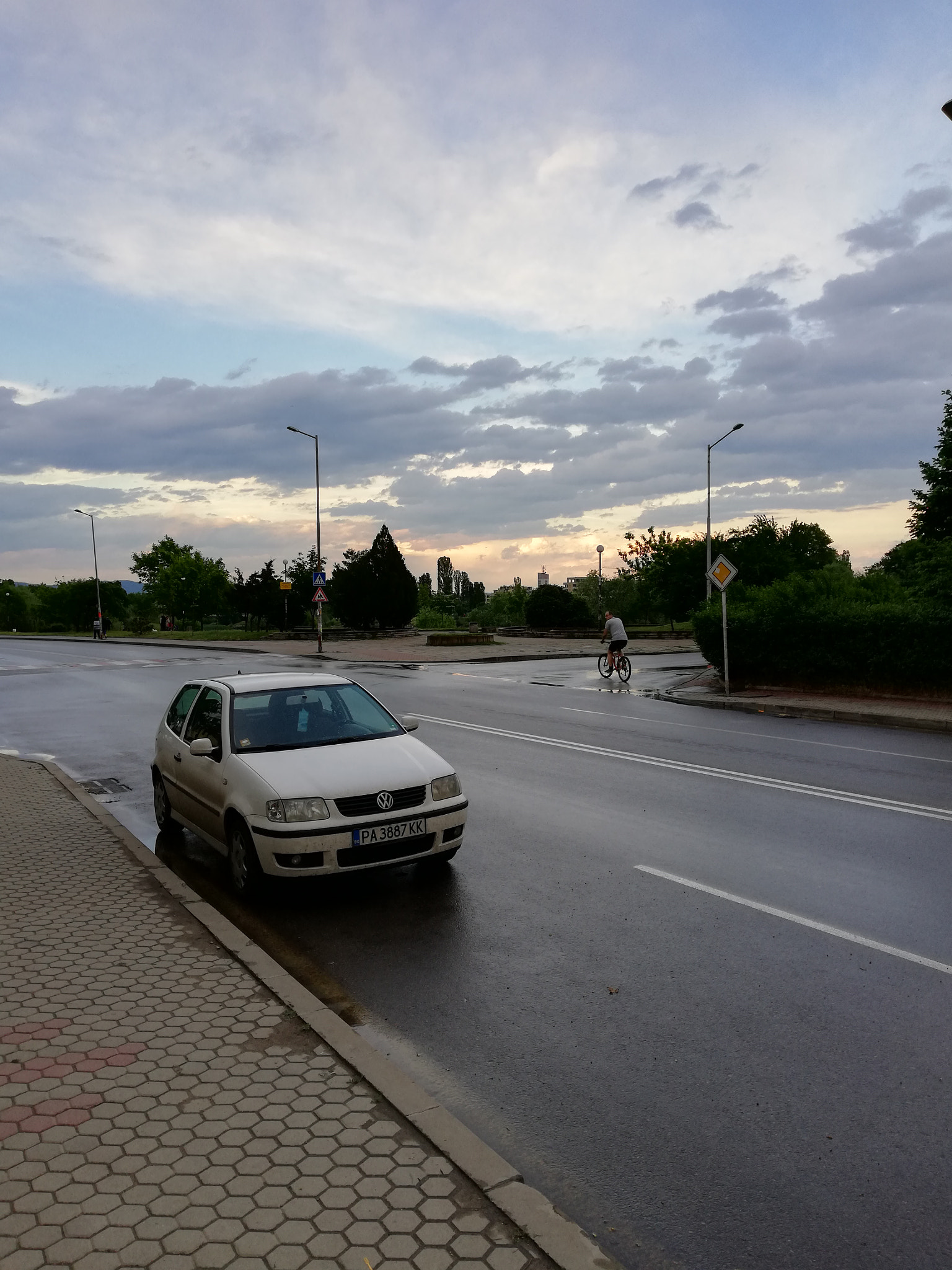HUAWEI Mate 10 Lite sample photo. After rain photography