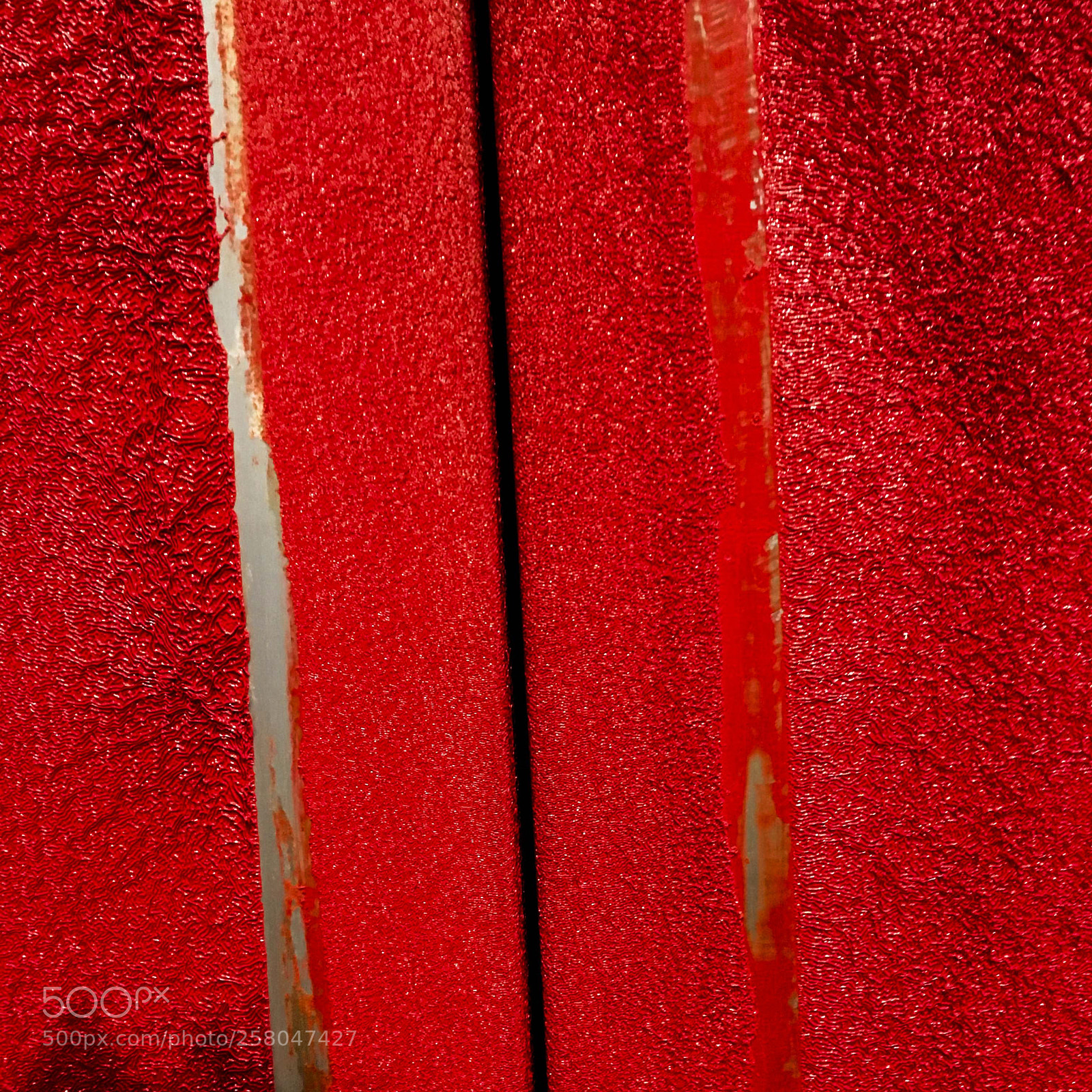 Apple iPhone 6s sample photo. Red wall photography
