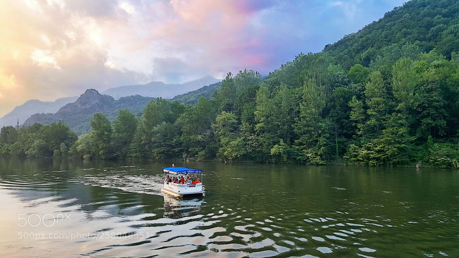 Samsung Galaxy S6 sample photo. Sunset and a boat photography