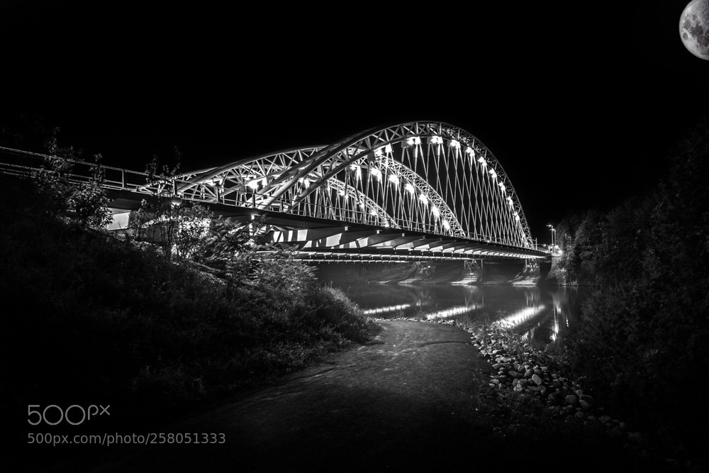 Canon EOS 6D sample photo. Vimy bridge night photography