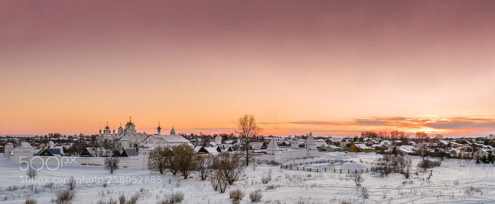 Olympus OM-D E-M5 II sample photo. Suzdal photography