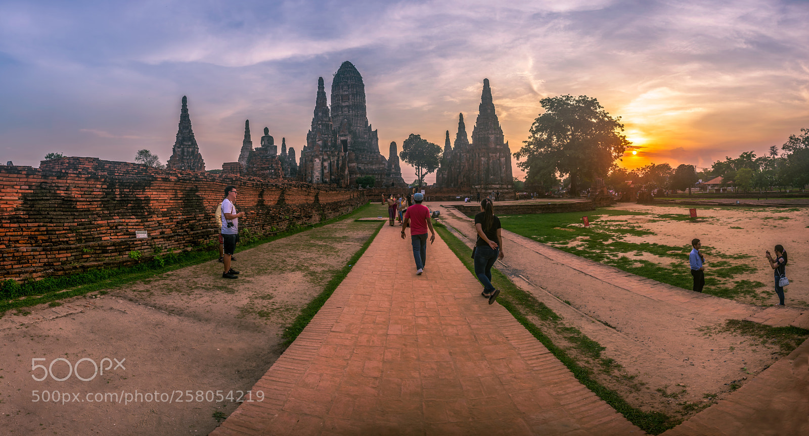 Nikon D4 sample photo. Wat chaiwatthanaram, with beautiful photography