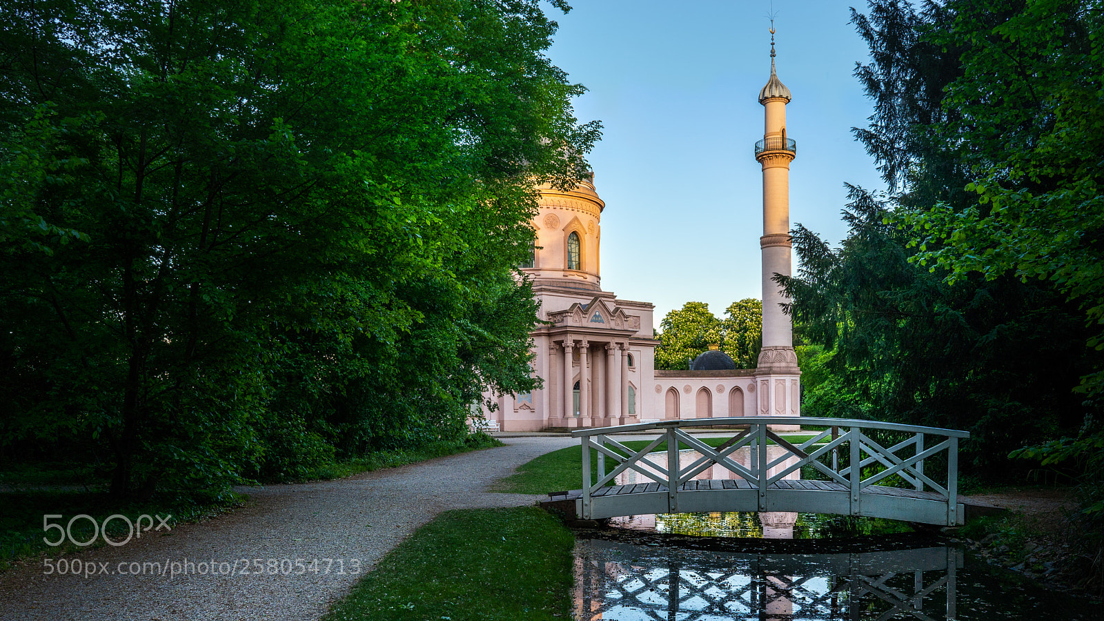 Sony a7 II sample photo. Rote moschee photography