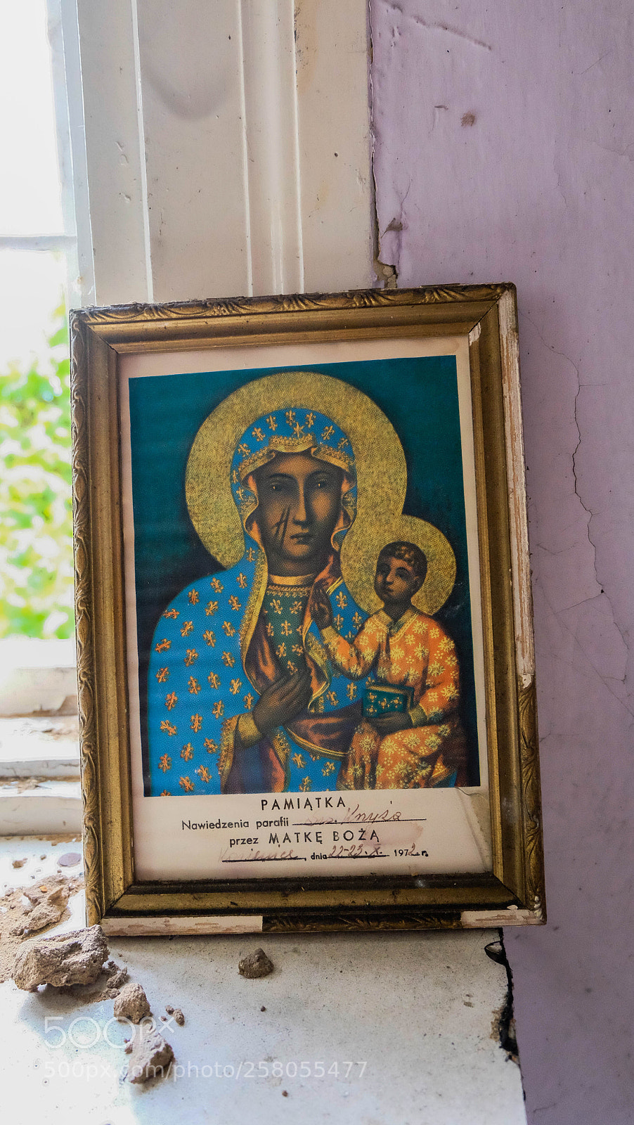 Fujifilm X-T10 sample photo. The black madonna of photography