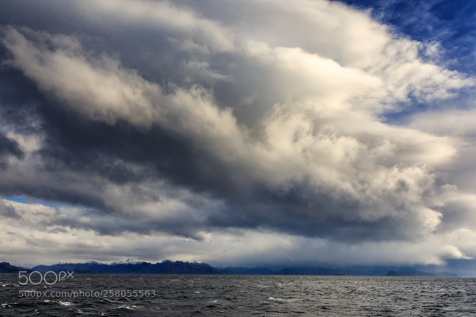 Canon EOS 5D Mark IV sample photo. Approaching storm in the photography