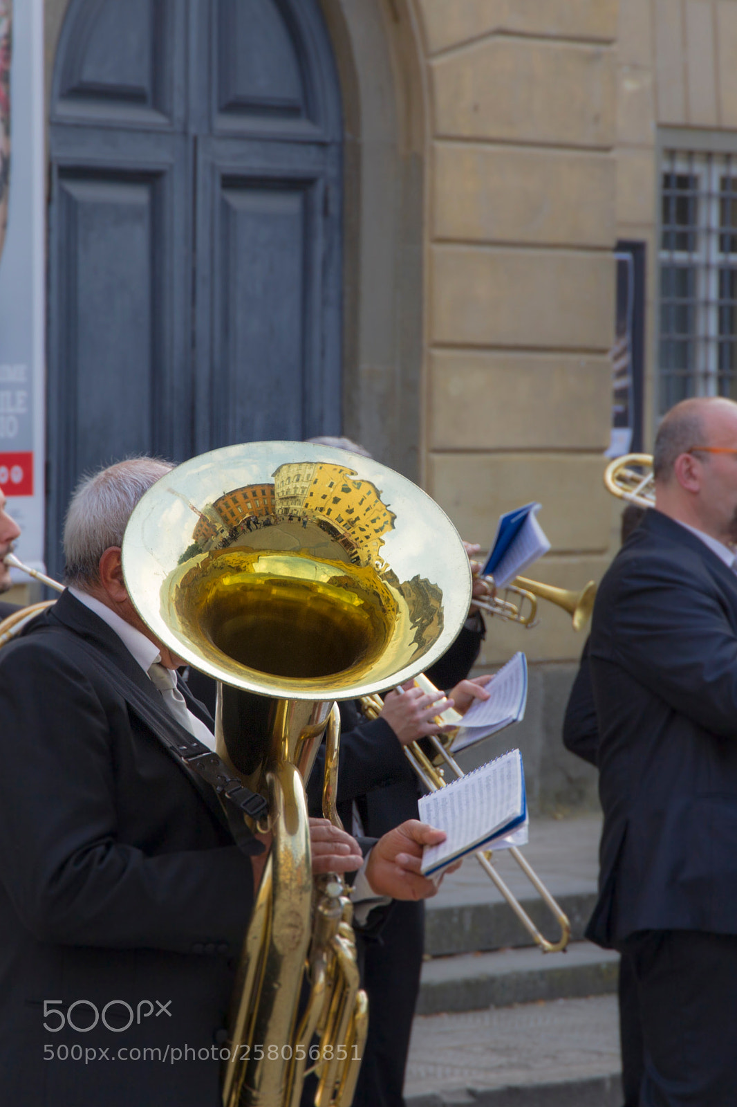 Canon EOS-1D Mark IV sample photo. A tuba player plays photography