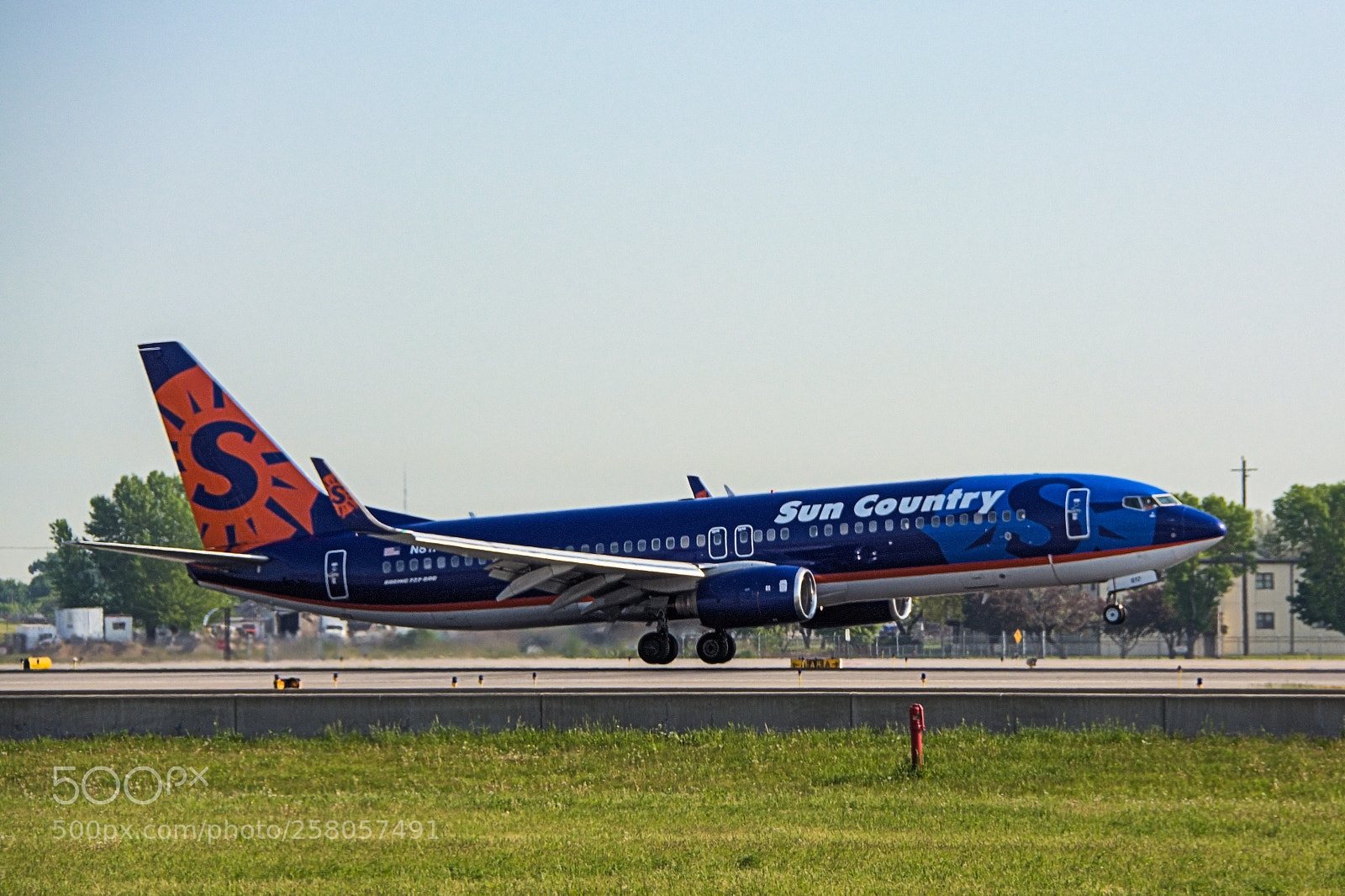 Nikon D7100 sample photo. Sun country airlines boeing photography