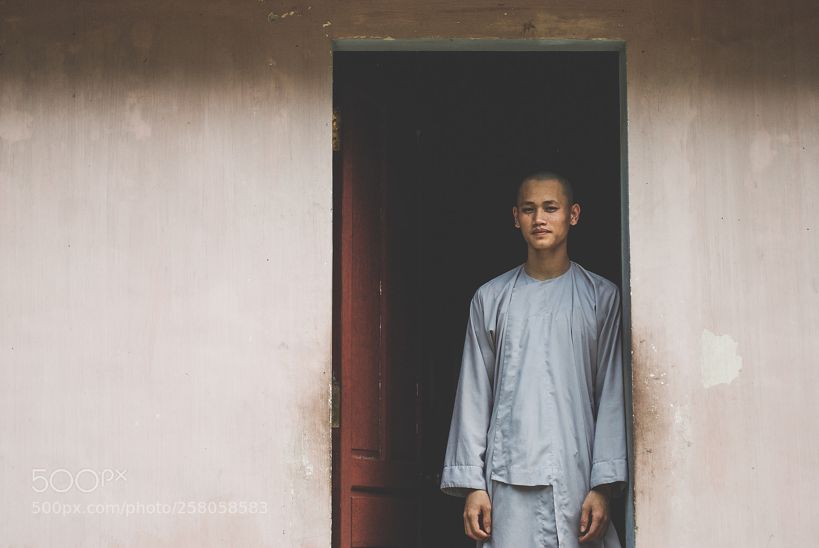 Nikon D60 sample photo. Vietnamese munk photography