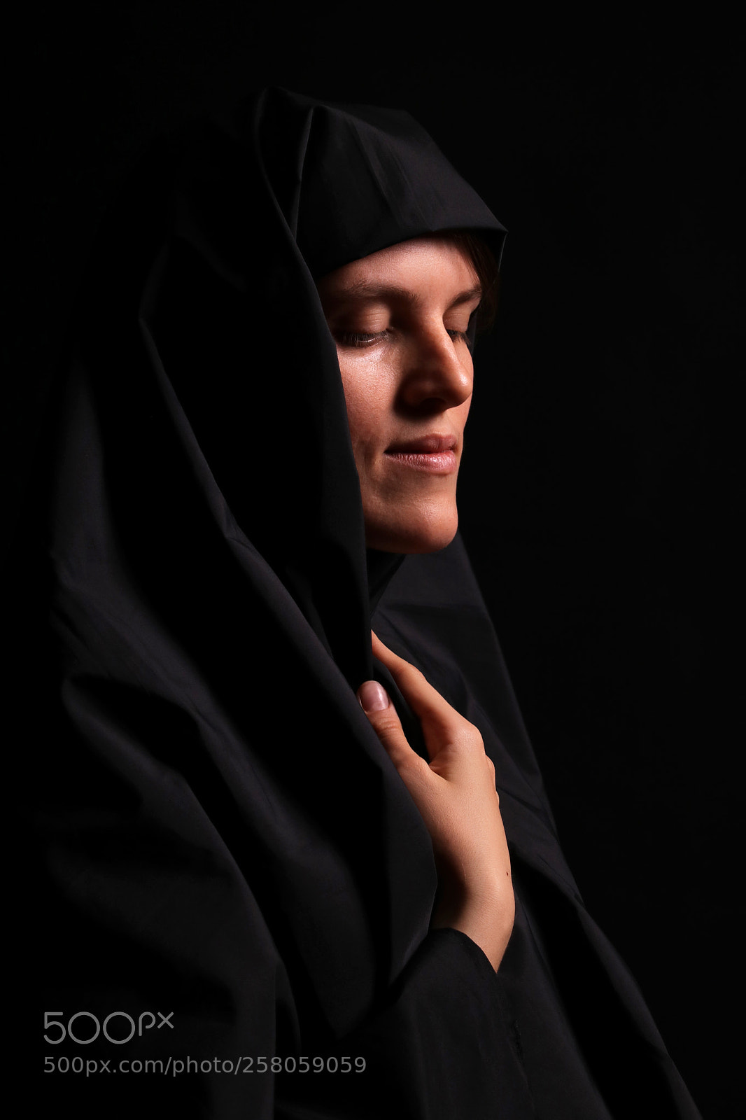 Canon EOS 760D (EOS Rebel T6s / EOS 8000D) sample photo. A nun photography