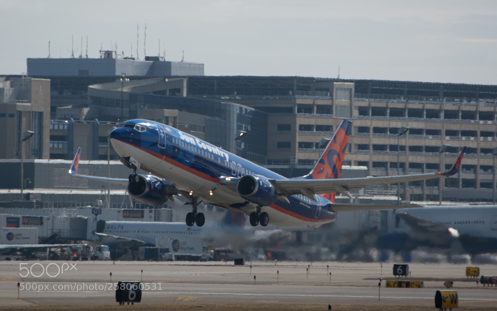 Nikon D7100 sample photo. Sun country airlines boeing photography