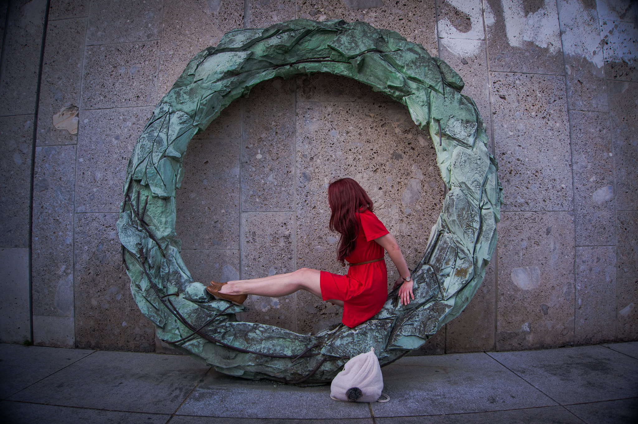Sony Alpha NEX-5R sample photo. Riding hood in the concrete jungle photography
