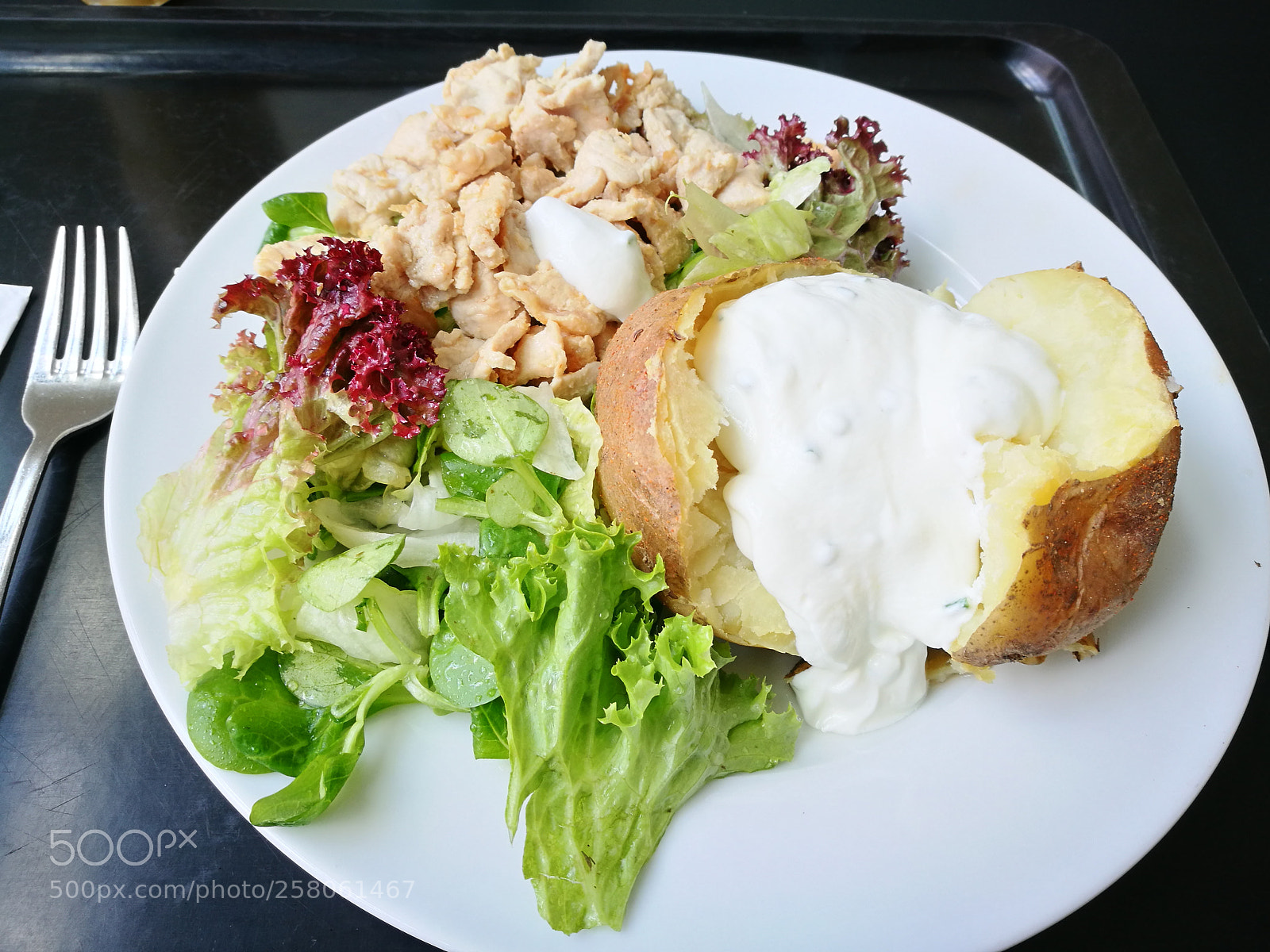 HUAWEI P9 sample photo. Ofenkaftoffel auf salatnest photography