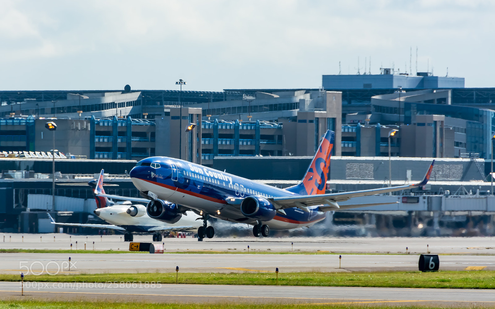 Nikon D7100 sample photo. Sun country airlines boeing photography