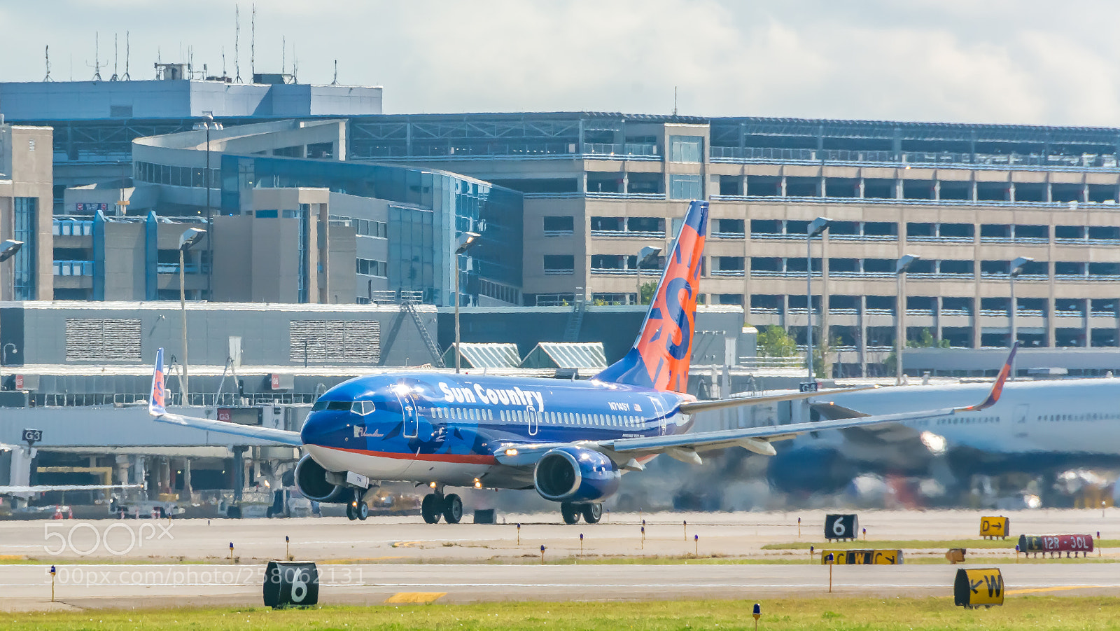 Nikon D7100 sample photo. Sun country airlines boeing photography