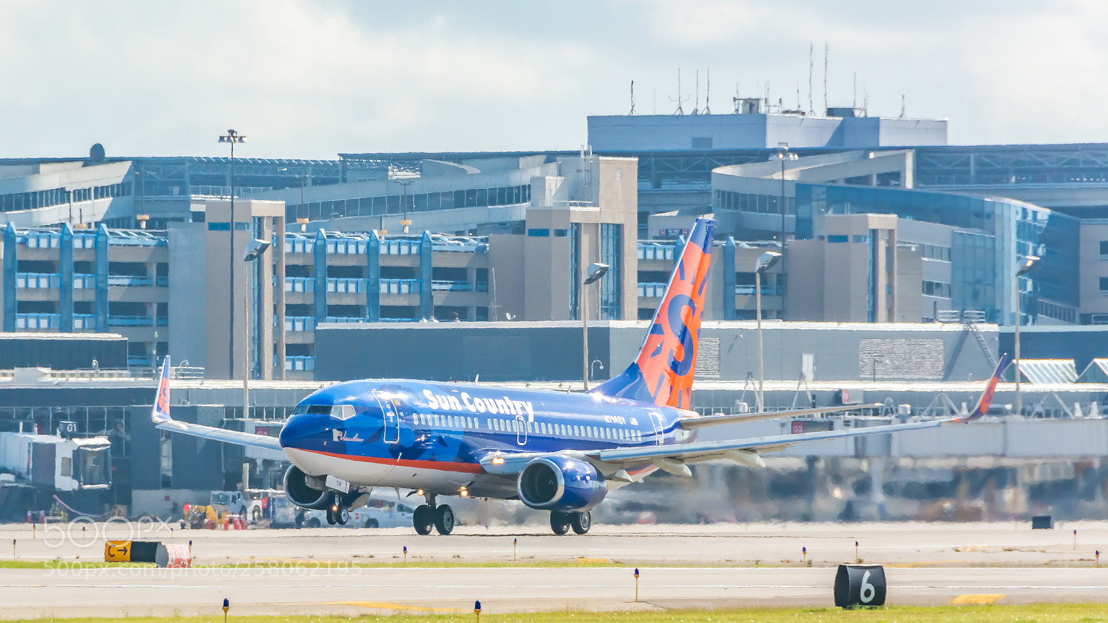 Nikon D7100 sample photo. Sun country airlines boeing photography