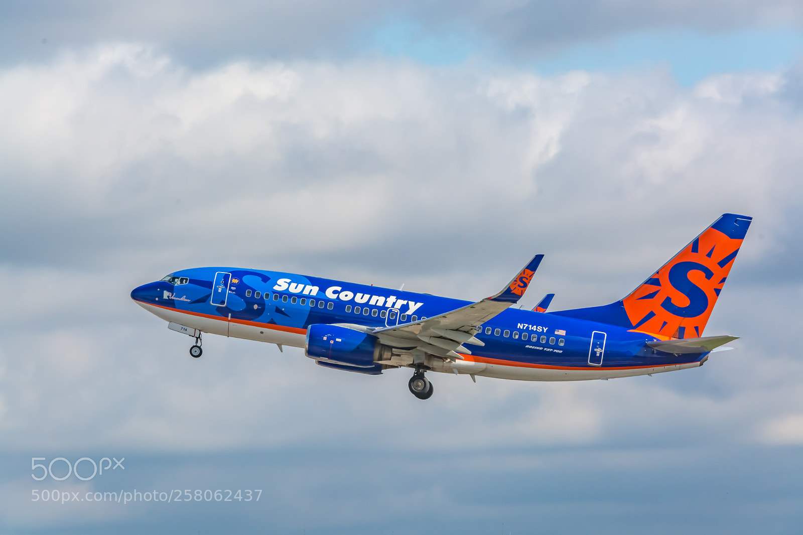 Nikon D7100 sample photo. Sun country airlines boeing photography