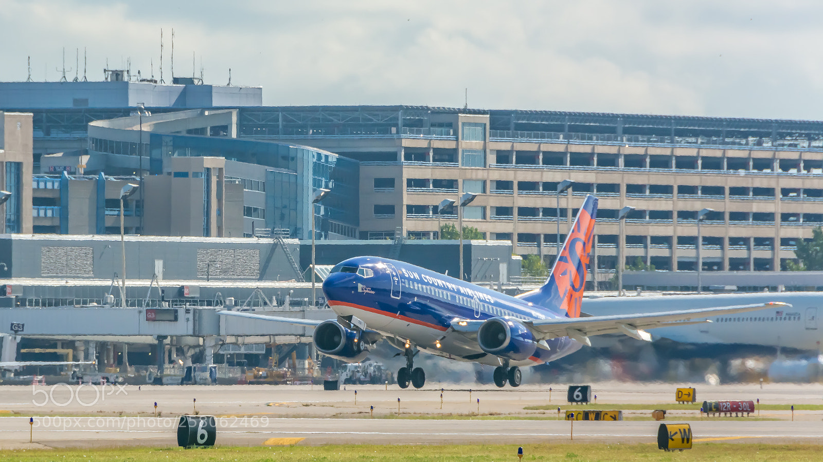Nikon D7100 sample photo. Sun country airlines boeing photography
