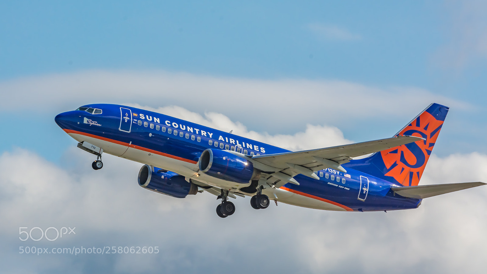 Nikon D7100 sample photo. Sun country airlines boeing photography