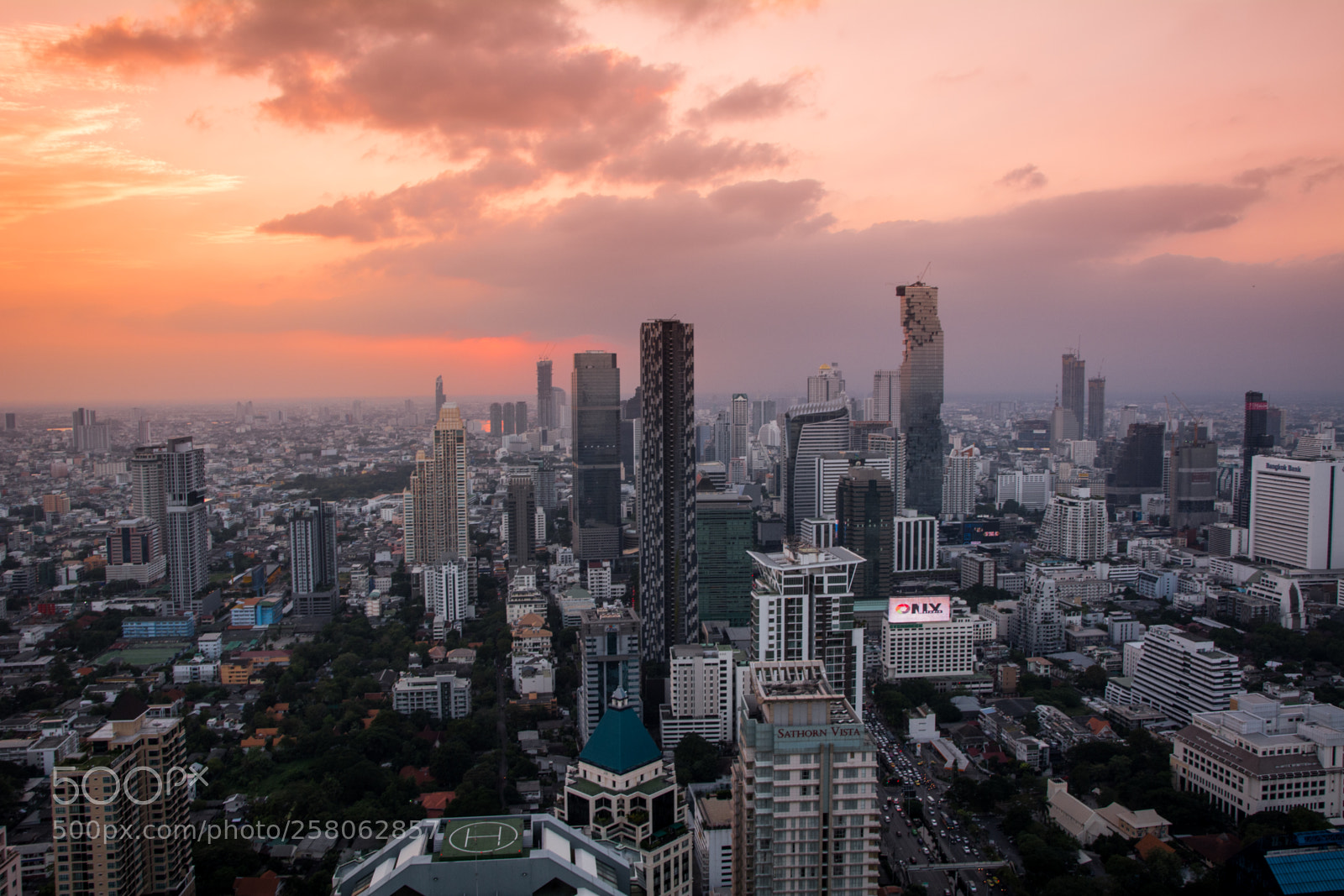 Nikon D5200 sample photo. Sunset skyline photography