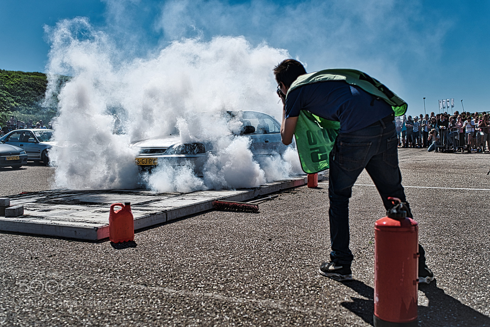 Sony a7R III sample photo. Burn-out 01. japfest circuit photography