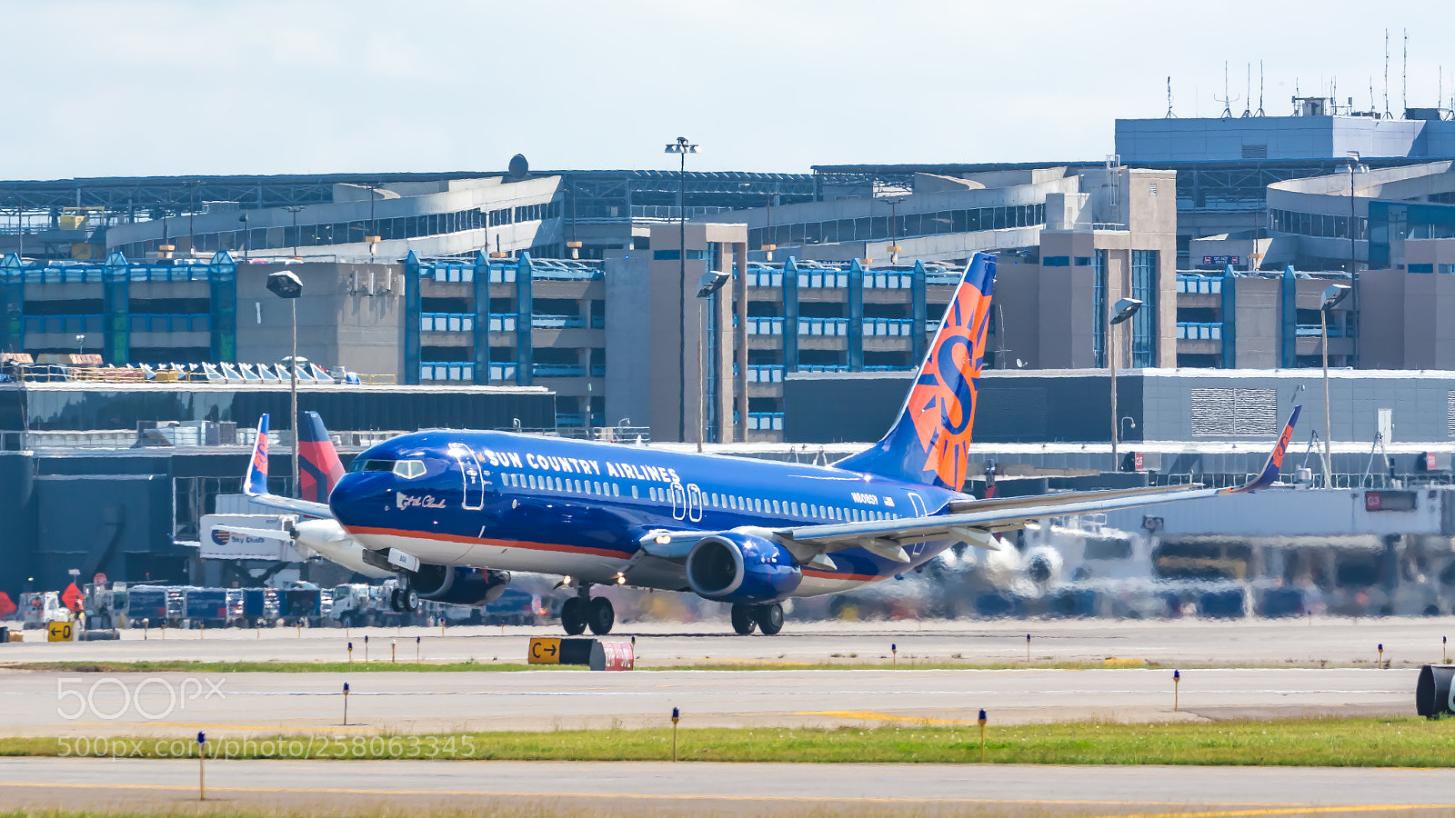 Nikon D7100 sample photo. Sun country airlines boeing photography
