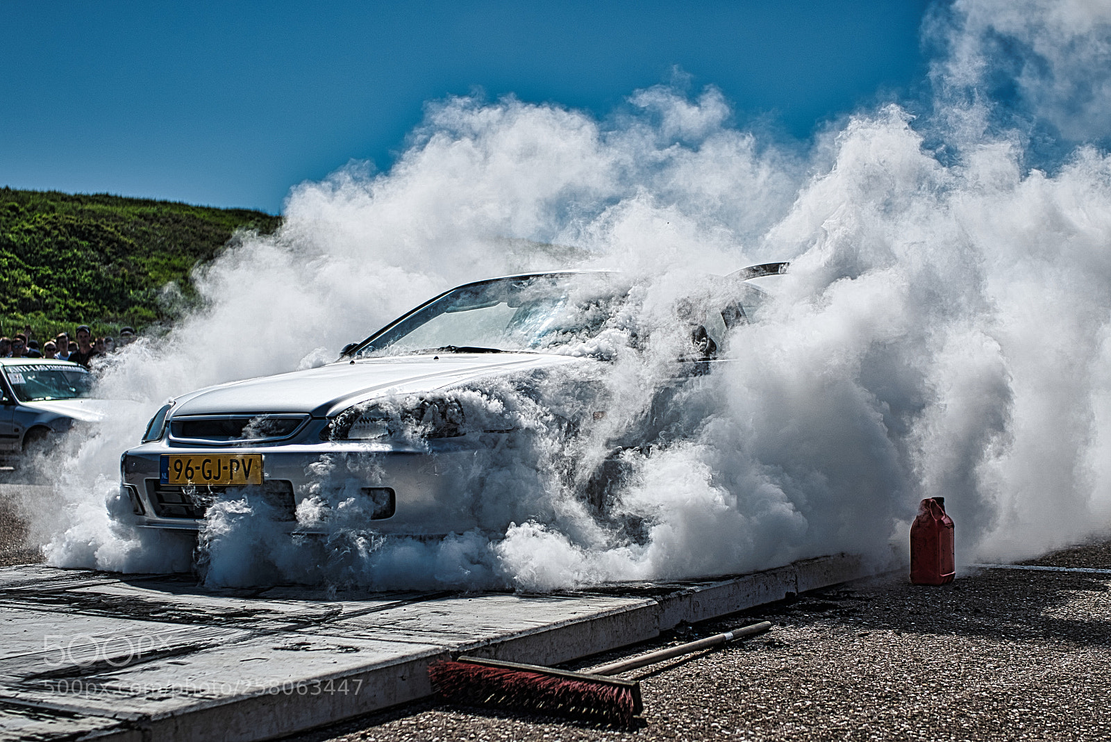 Sony a7R III sample photo. Burn-out 01. japfest circuit photography