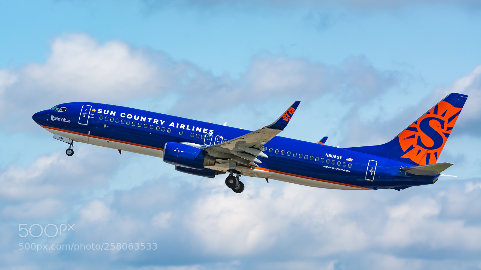 Nikon D7100 sample photo. Sun country airlines boeing photography