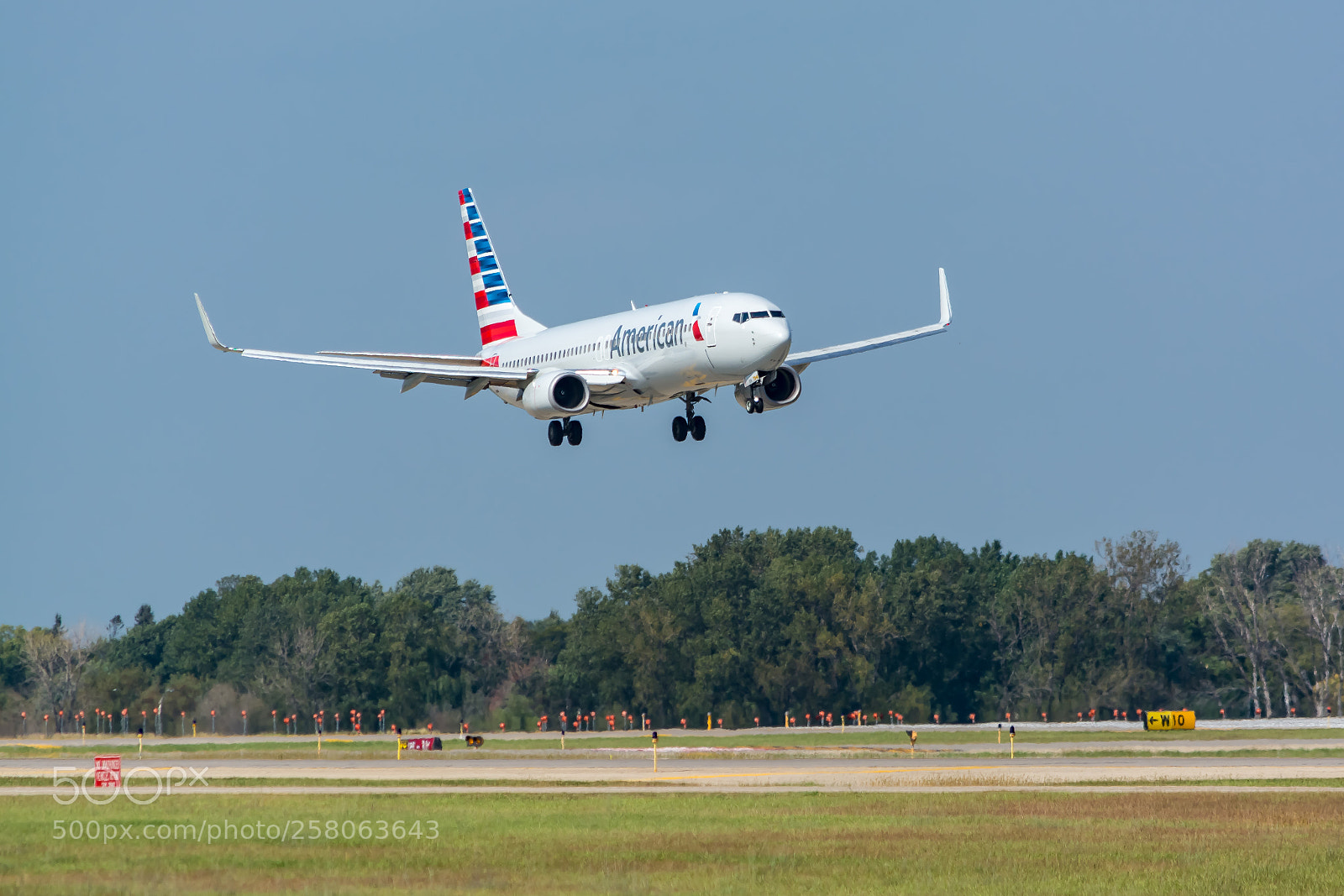 Nikon D7100 sample photo. American airlines boeing 737-823 photography