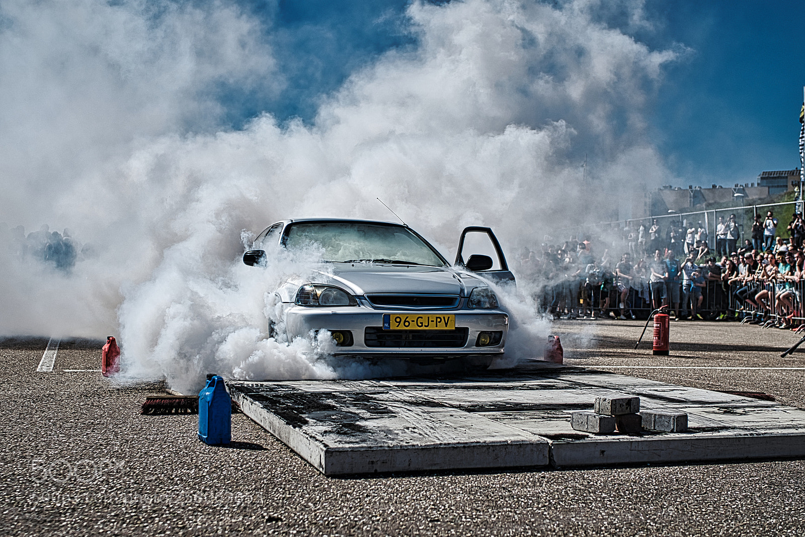 Sony a7R III sample photo. Burn-out 01. japfest circuit photography
