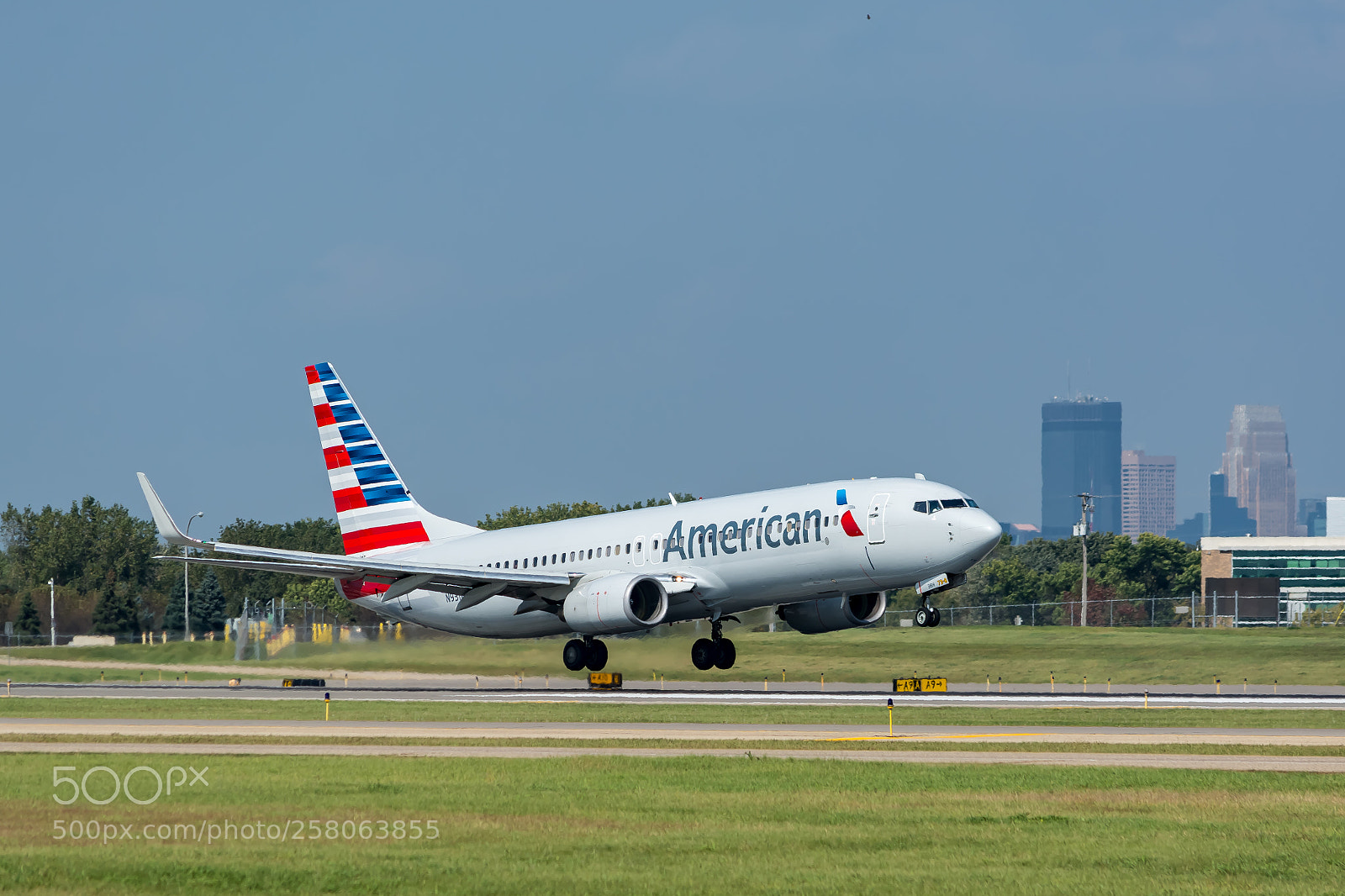 Nikon D7100 sample photo. American airlines boeing 737-823 photography