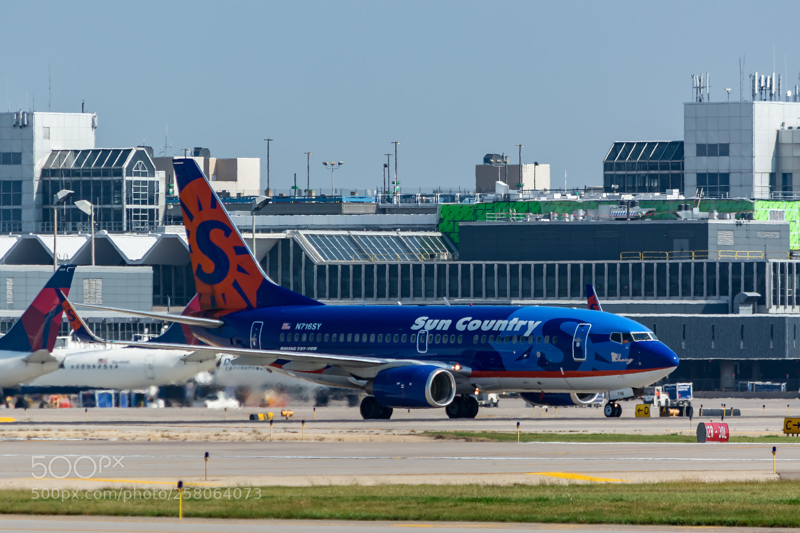 Nikon D7100 sample photo. Sun country airlines boeing photography