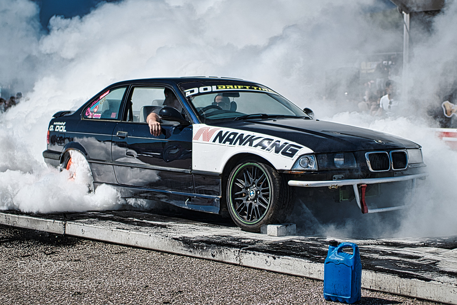 Sony a7R III sample photo. Burn-out 02. japfest circuit photography