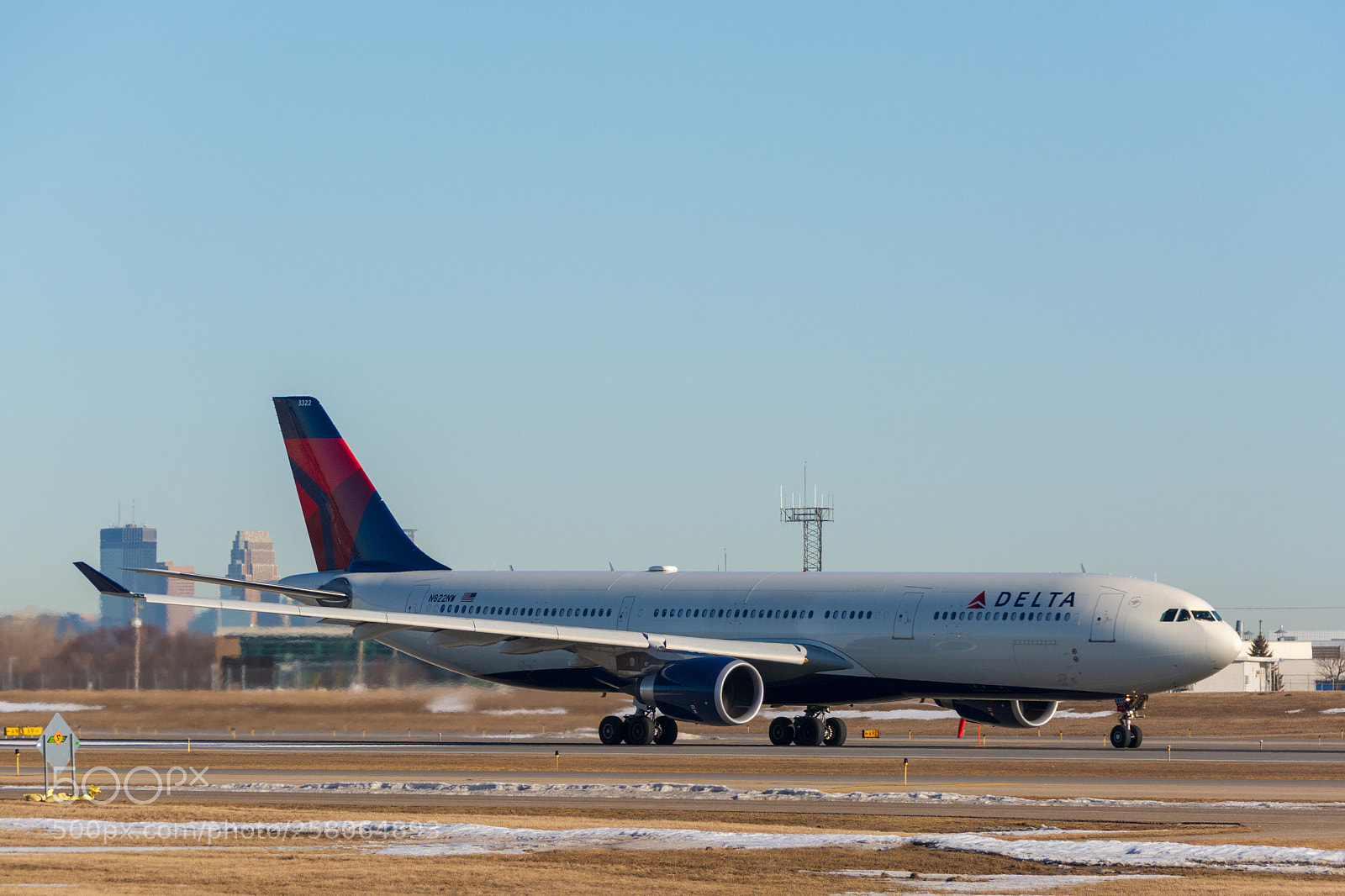 Nikon D7100 sample photo. Delta air lines airbus photography