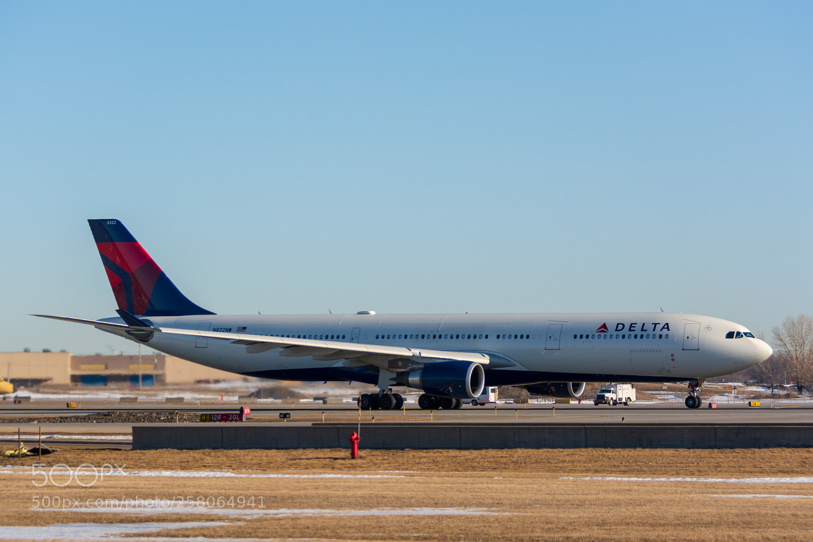 Nikon D7100 sample photo. Delta air lines airbus photography