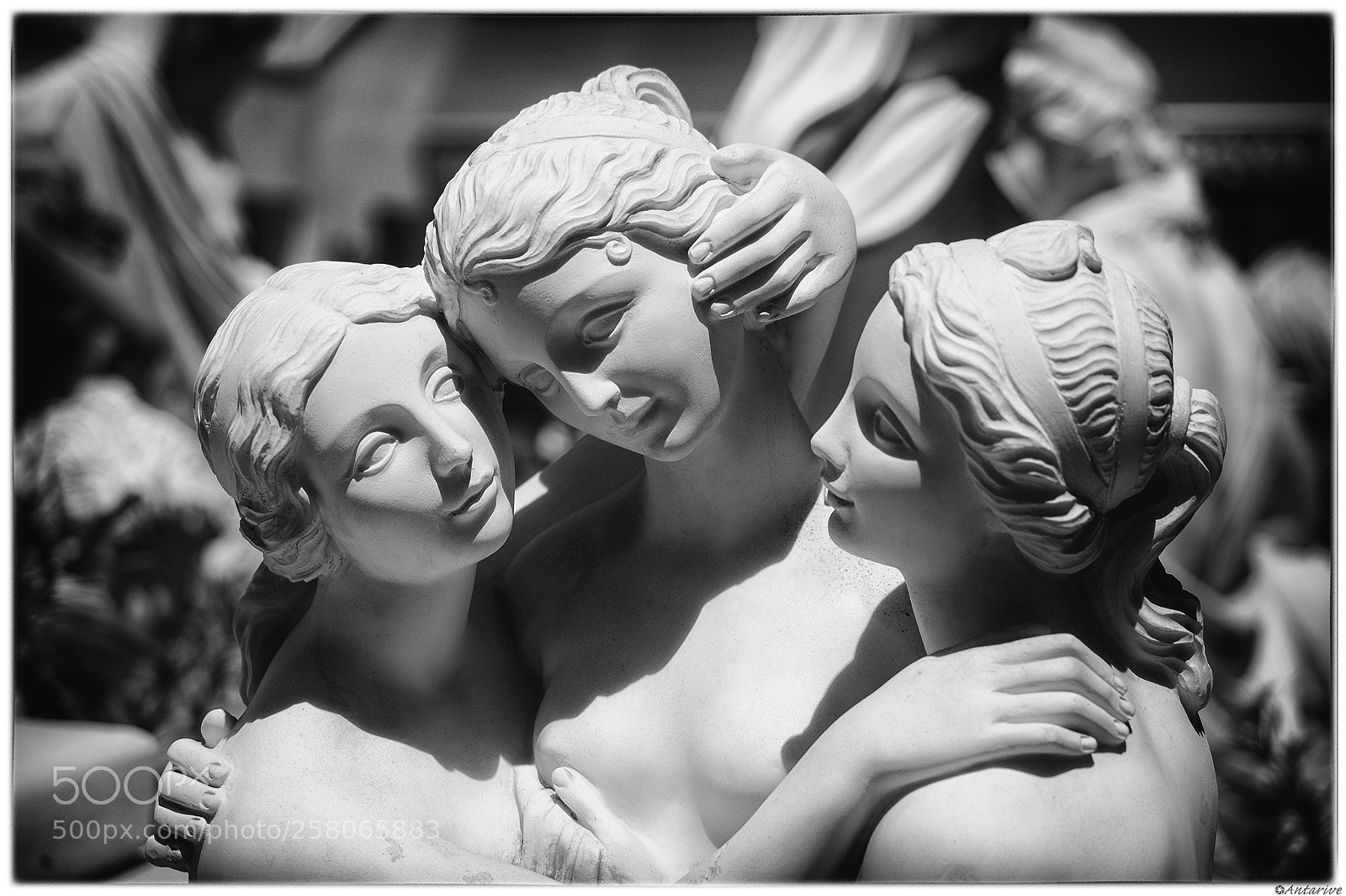 Olympus OM-D E-M5 II sample photo. Las tres musas photography