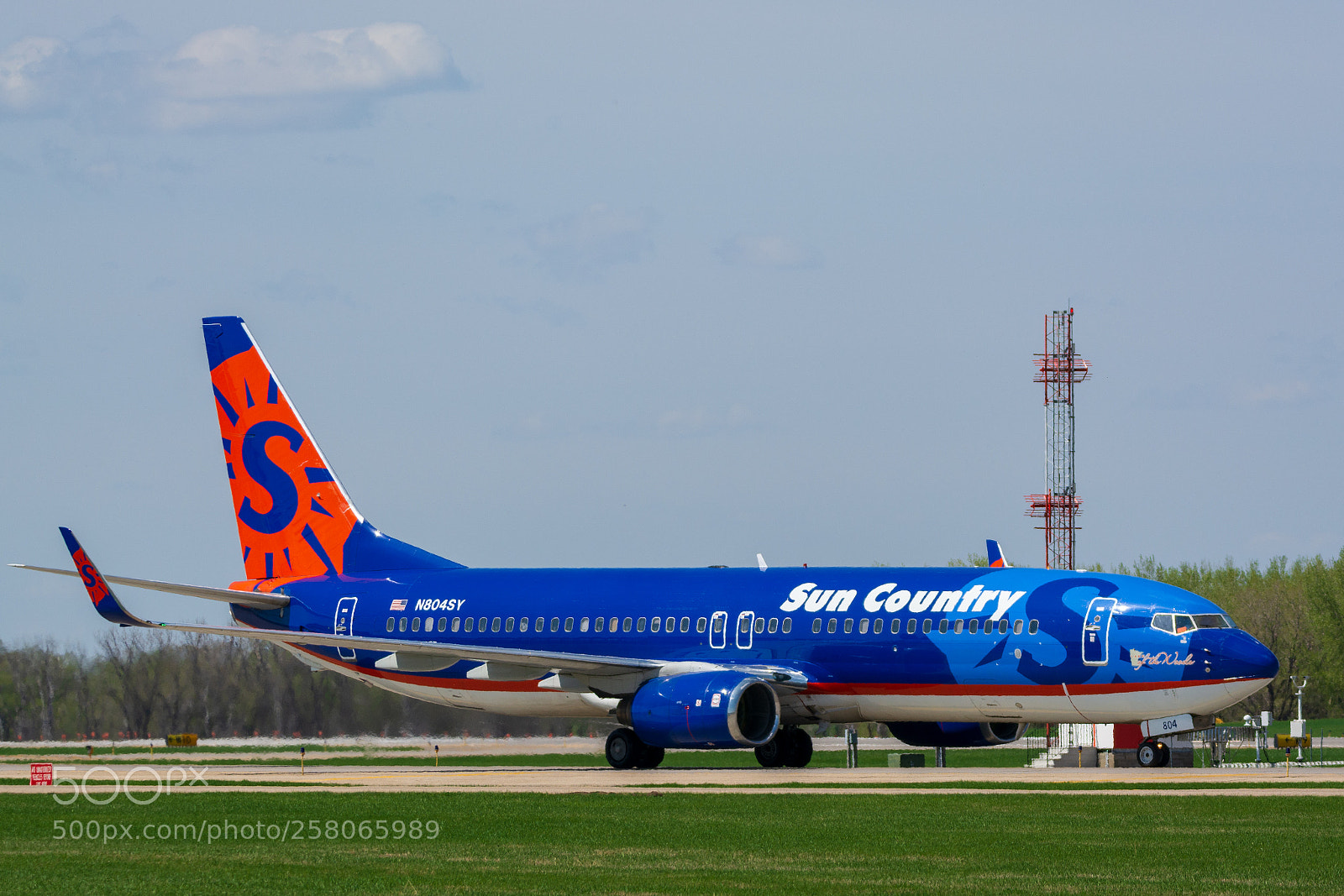 Nikon D7100 sample photo. Sun country airlines boeing photography